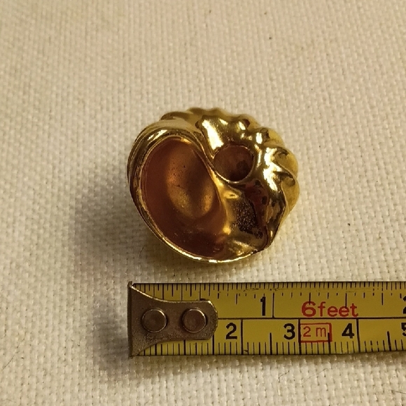 Gold Shell, Not Jewelry. Valerie Graham Ltd, England, 44 Ounces - Picture 2 of 5
